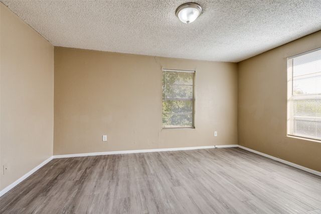 8100 Doreen Avenue, Fort Worth, TX 76116