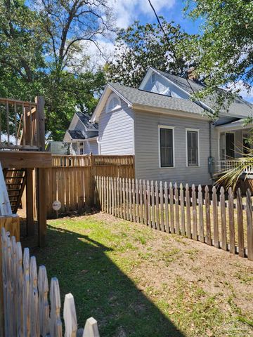 1523 E Moreno St, Pensacola, FL 32503