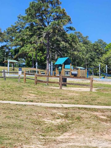 1523 E Moreno St, Pensacola, FL 32503