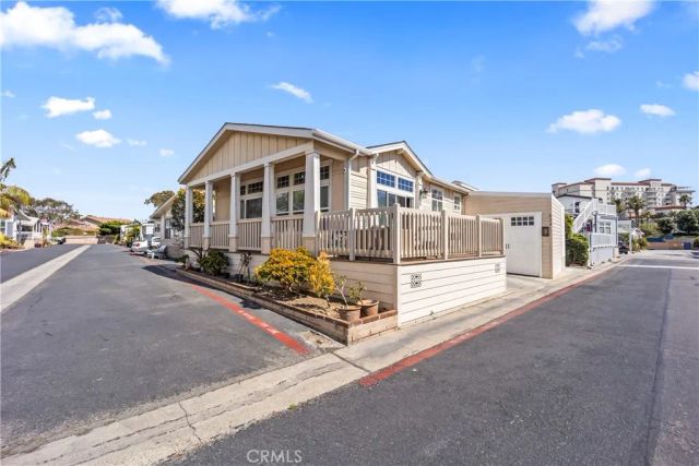 80 Huntington, Huntington Beach, CA 92648
