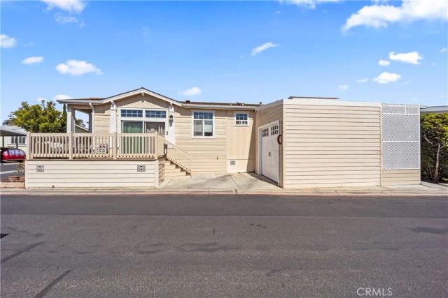 80 Huntington, Huntington Beach, CA 92648