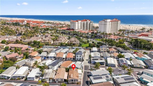 80 Huntington, Huntington Beach, CA 92648
