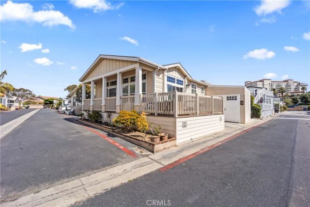 80 Huntington, Huntington Beach, CA 92648