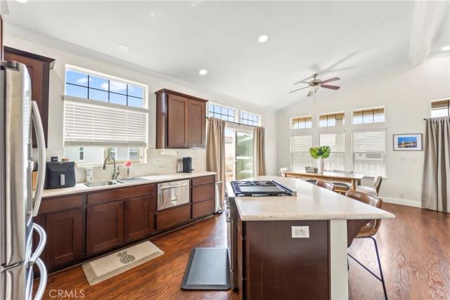 80 Huntington, Huntington Beach, CA 92648
