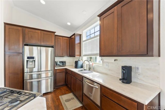 80 Huntington, Huntington Beach, CA 92648