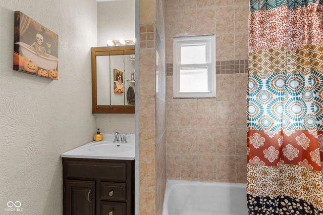 46 National Avenue, Indianapolis, IN 46227