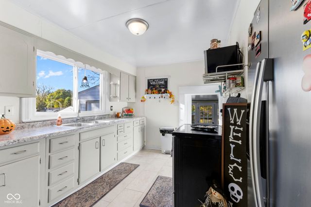 46 National Avenue, Indianapolis, IN 46227