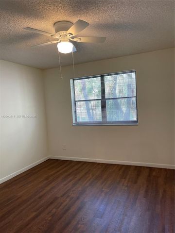 510 S Park Rd 22-10, Hollywood, FL 33021