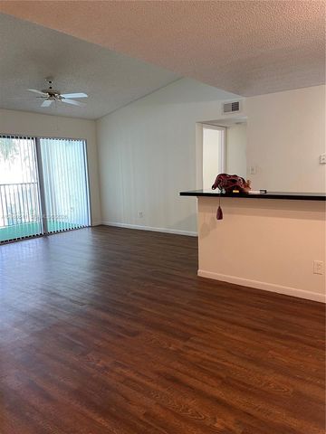 510 S Park Rd 22-10, Hollywood, FL 33021