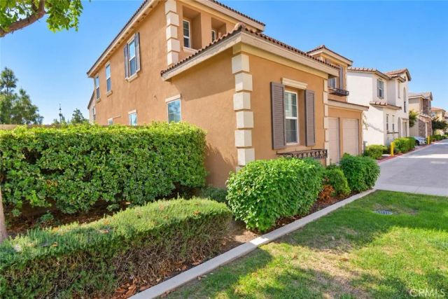 119 West Via Rua Flores, Ontario, CA 91762