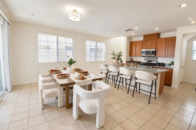 119 West Via Rua Flores, Ontario, CA 91762
