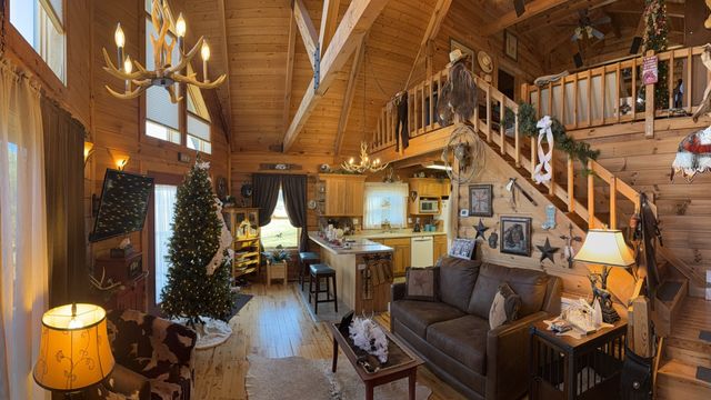 1355 Highland Ln, Crossville, TN 38555