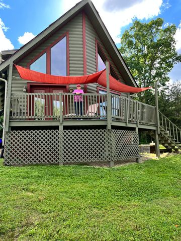 1355 Highland Ln, Crossville, TN 38555