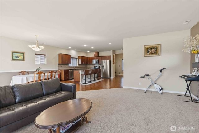 6338 Victoria Avenue SE, Auburn, WA 98092