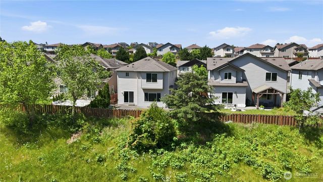 6338 Victoria Avenue SE, Auburn, WA 98092