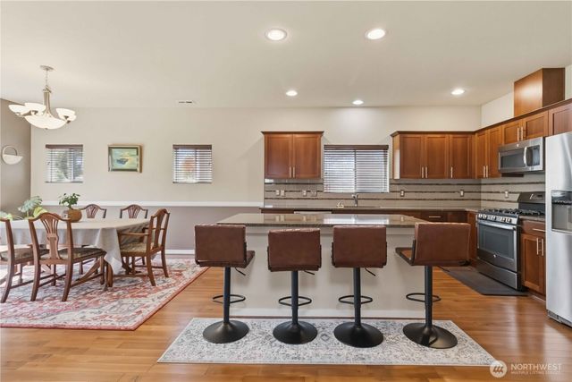 6338 Victoria Avenue SE, Auburn, WA 98092
