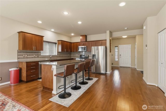 6338 Victoria Avenue SE, Auburn, WA 98092