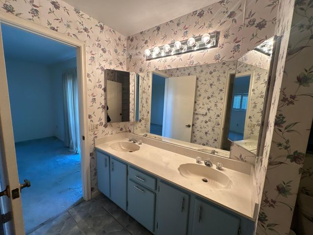 4310 S Landar Drive, Lake Worth, FL 33463