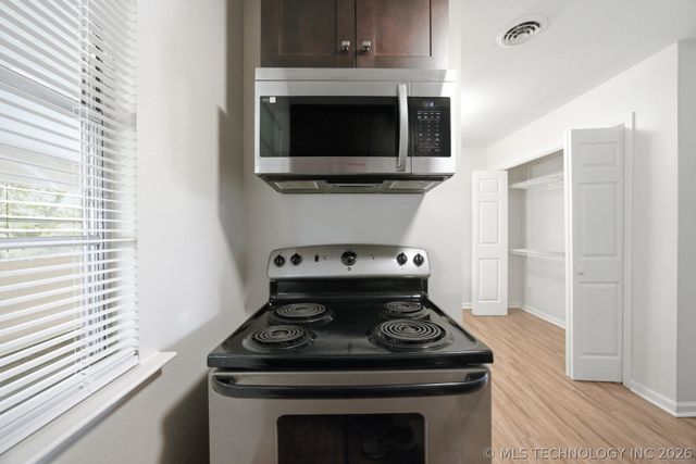2001 N 12th Street, Mcalester, OK 74501