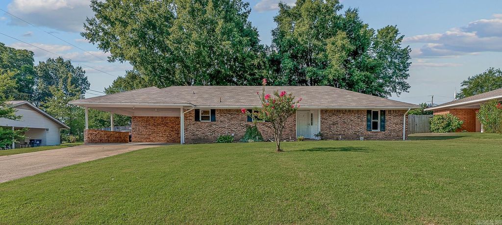 1207 Medallion, Jonesboro, AR 72404