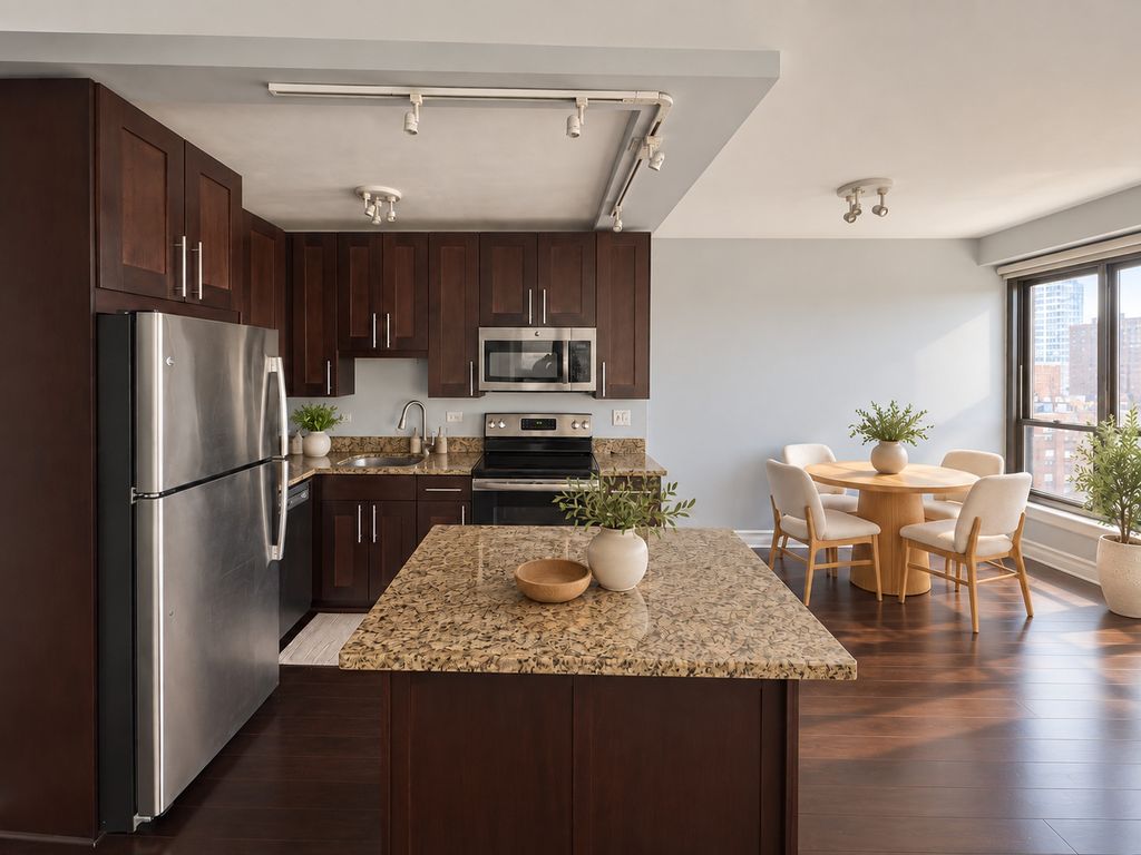 2930 N SHERIDAN Road 2201, Chicago, IL 60657 — photo 2