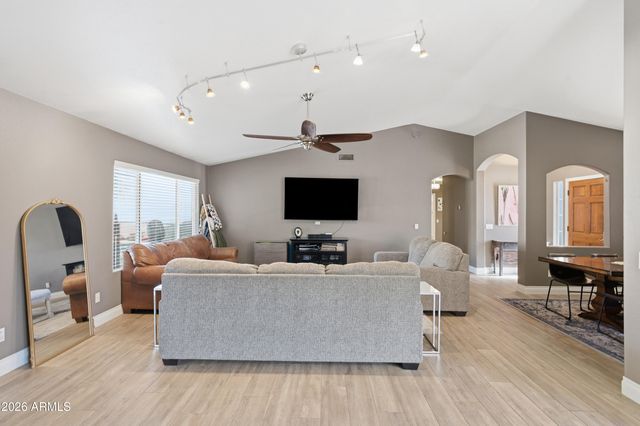 19969 N 76TH Avenue, Glendale, AZ 85308