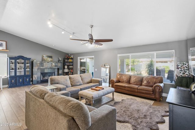 19969 N 76TH Avenue, Glendale, AZ 85308