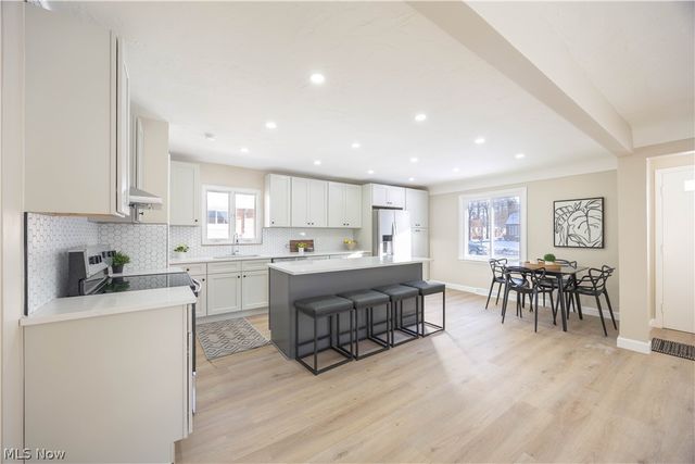 24206 Beech Lane, North Olmsted, OH 44070