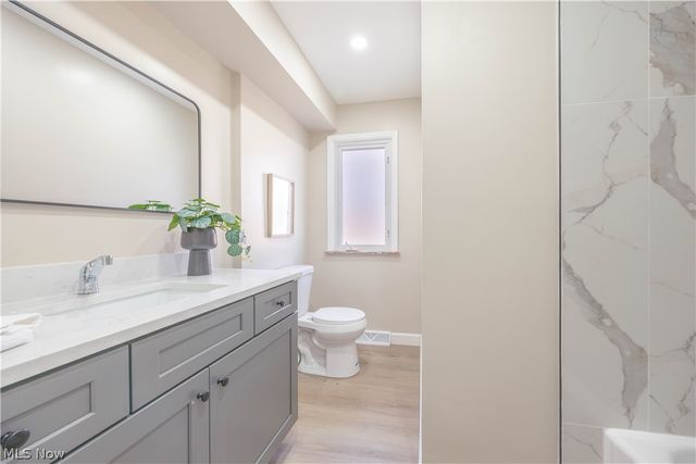 24206 Beech Lane, North Olmsted, OH 44070