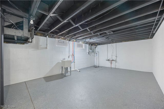 24206 Beech Lane, North Olmsted, OH 44070