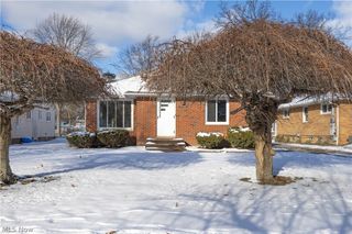 24206 Beech Lane, North Olmsted, OH 44070