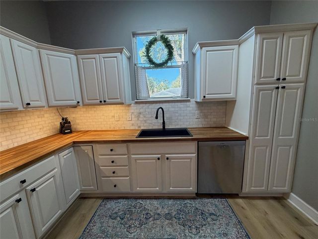 1527 DESS DRIVE, Orlando, FL 32818