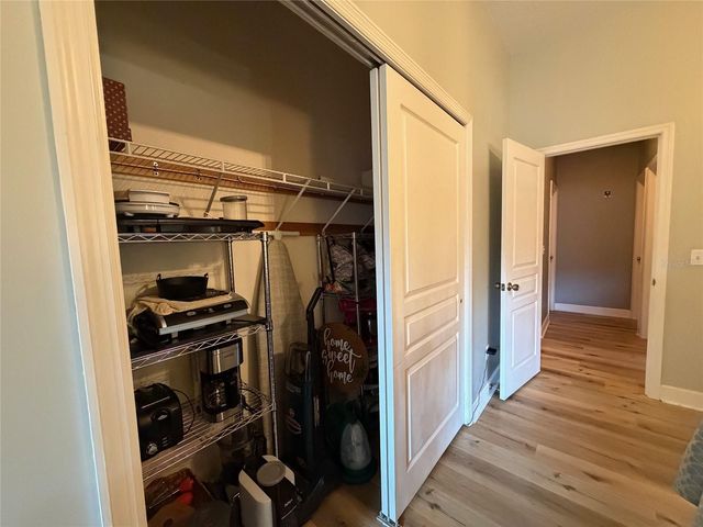 1527 DESS DRIVE, Orlando, FL 32818