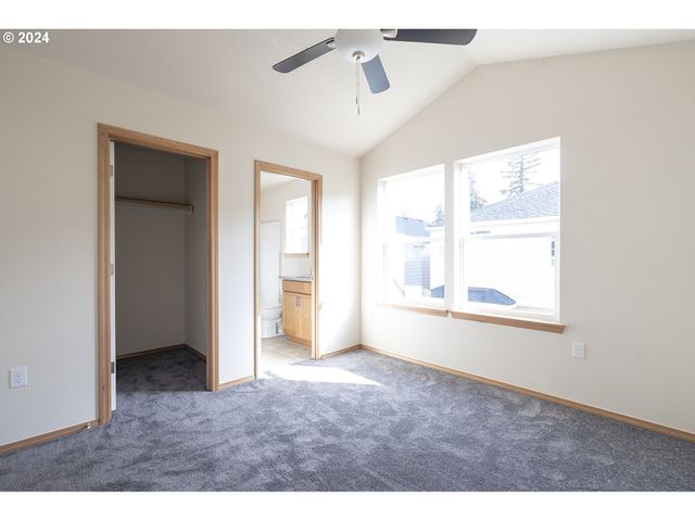 6050 Se 136th Ave, Portland, OR 97236