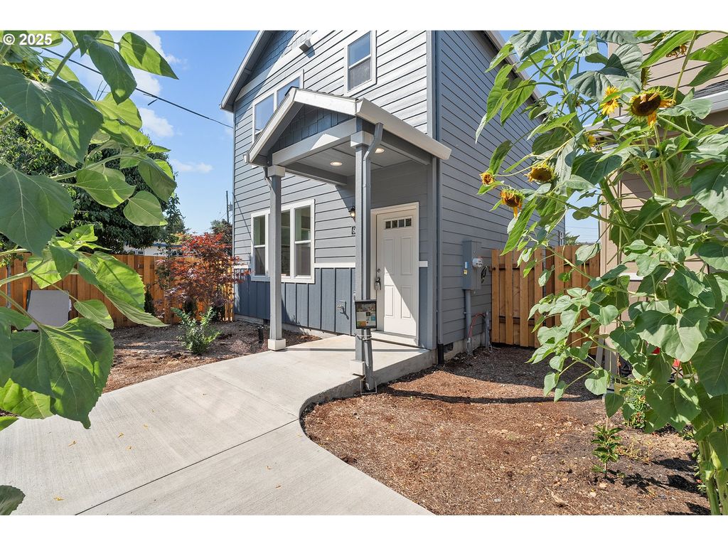 6050 Se 136th Ave, Portland, OR 97236