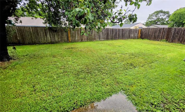 7518 Smiling Wood Lane, Houston, TX 77086
