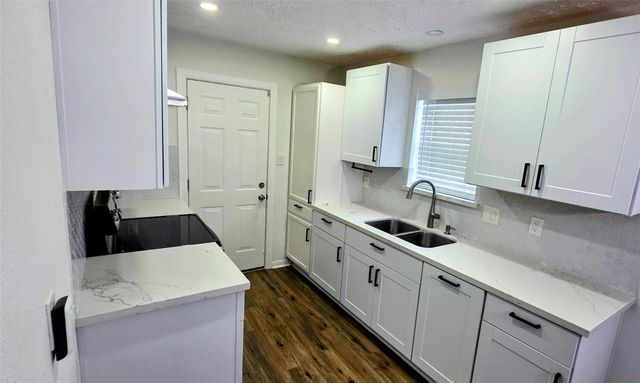 7518 Smiling Wood Lane, Houston, TX 77086
