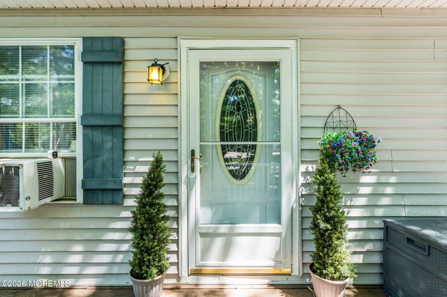 121 Sams Road, Jackson, NJ 08527
