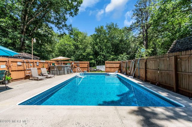 121 Sams Road, Jackson, NJ 08527