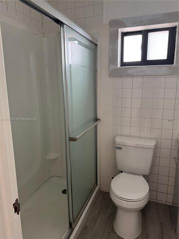 8240 NW 181st Street 2, Hialeah, FL 33015