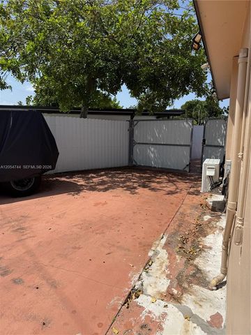 8240 NW 181st Street 2, Hialeah, FL 33015