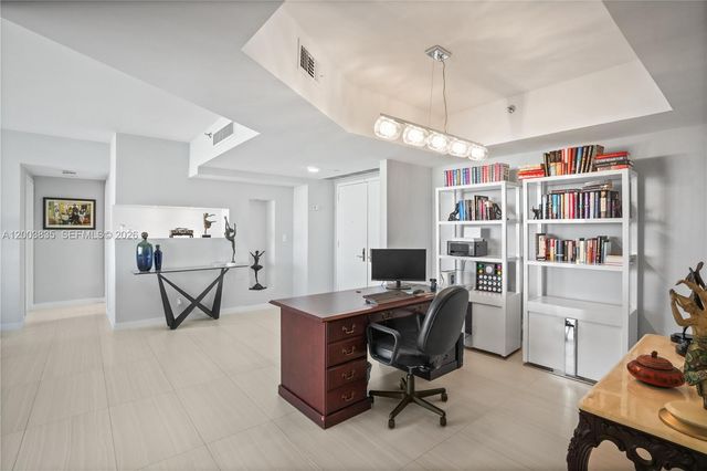 20281 E Country Club Dr 1603, Aventura, FL 33180