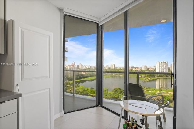 20281 E Country Club Dr 1603, Aventura, FL 33180