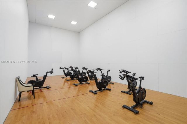 20281 E Country Club Dr 1603, Aventura, FL 33180