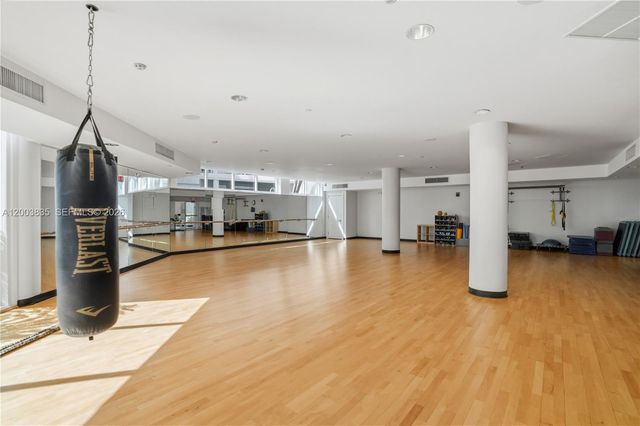 20281 E Country Club Dr 1603, Aventura, FL 33180