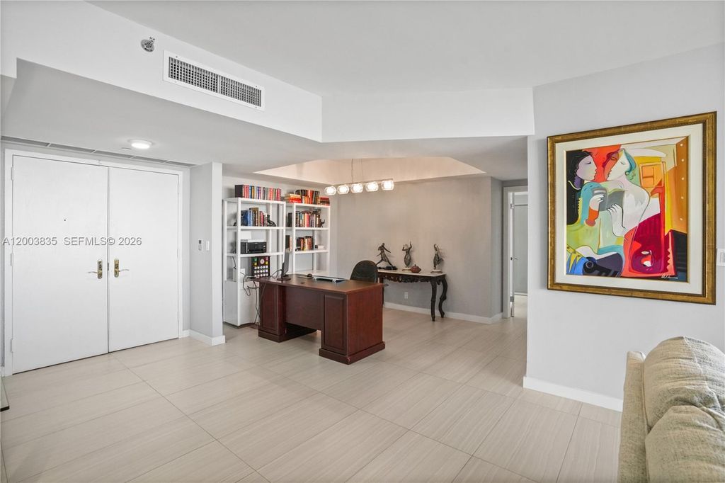 20281 E Country Club Dr 1603, Aventura, FL 33180