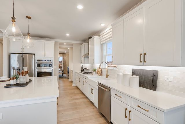 10882 Chadsey Circle, Huntley, IL 60142