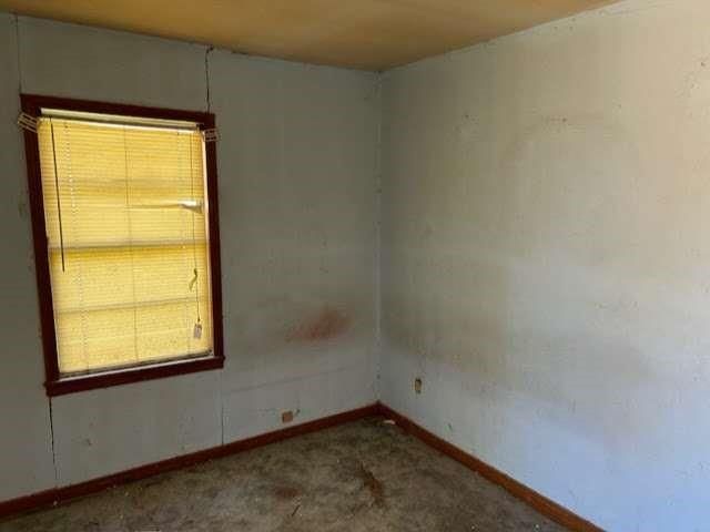 1156 2nd Street, Clute, TX 77531