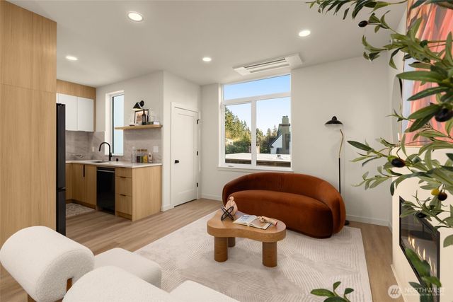 14033 Densmore Avenue N, Seattle, WA 98133