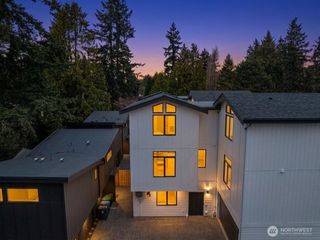 14033 Densmore Avenue N, Seattle, WA 98133